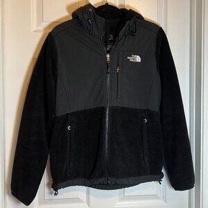 The North Face Women’s Black Denali Hoodie Medium EUC